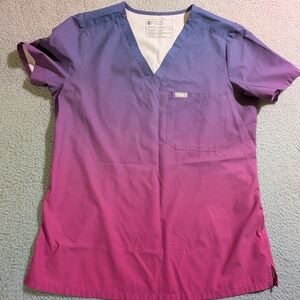 FIGS Women`s Pink & Purple Ombre Short Sleeve Shirt / Size S